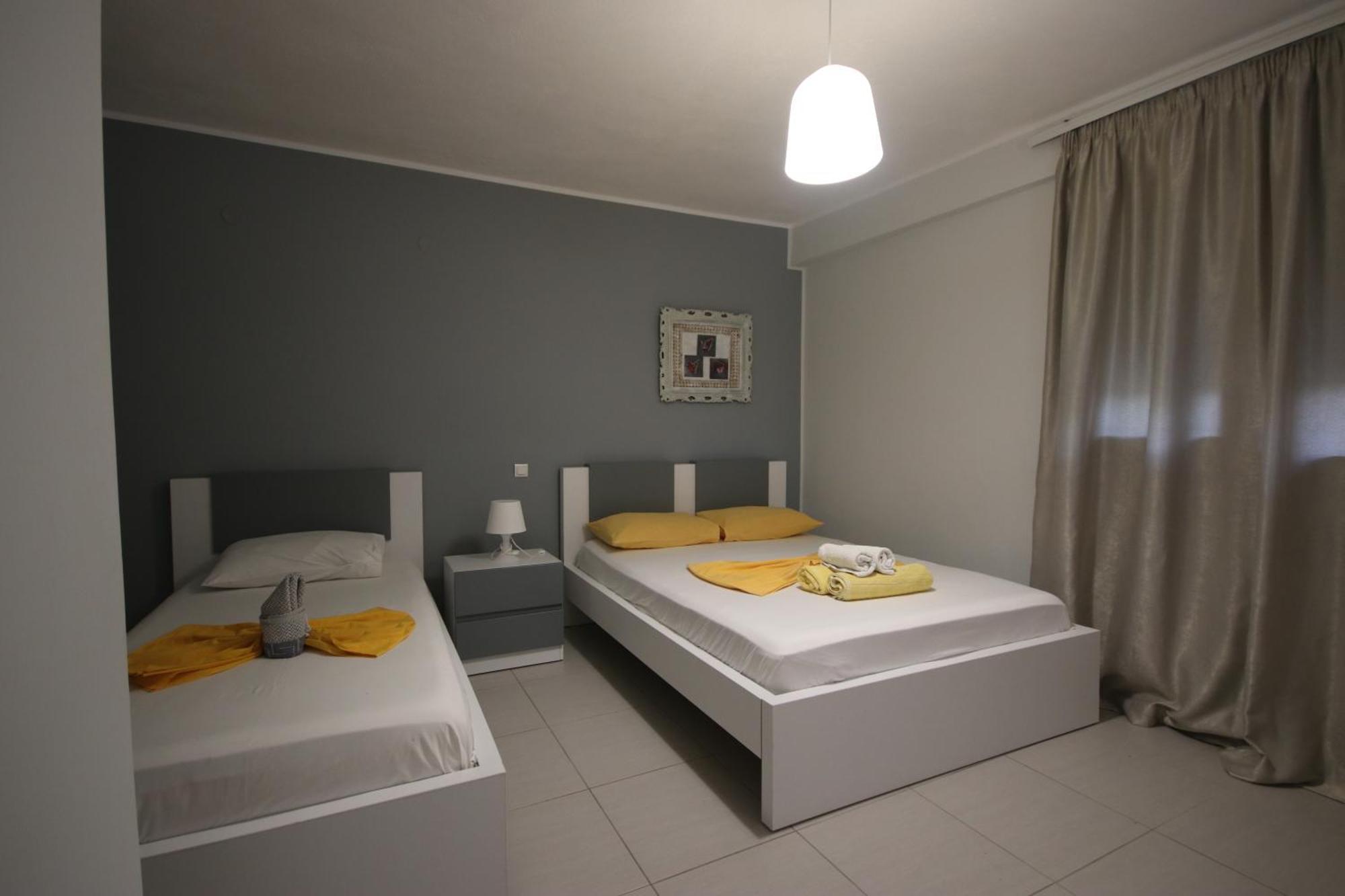 Hotel Potami Beach - Mondi Goro Himare Exterior photo